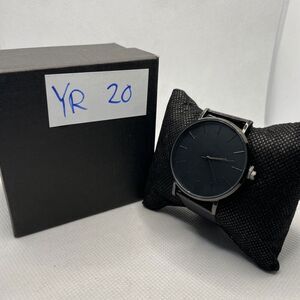 South Lane SS20-dr1-1613 Men's mesh Analog Dial Quartz Wrist Watch YR20